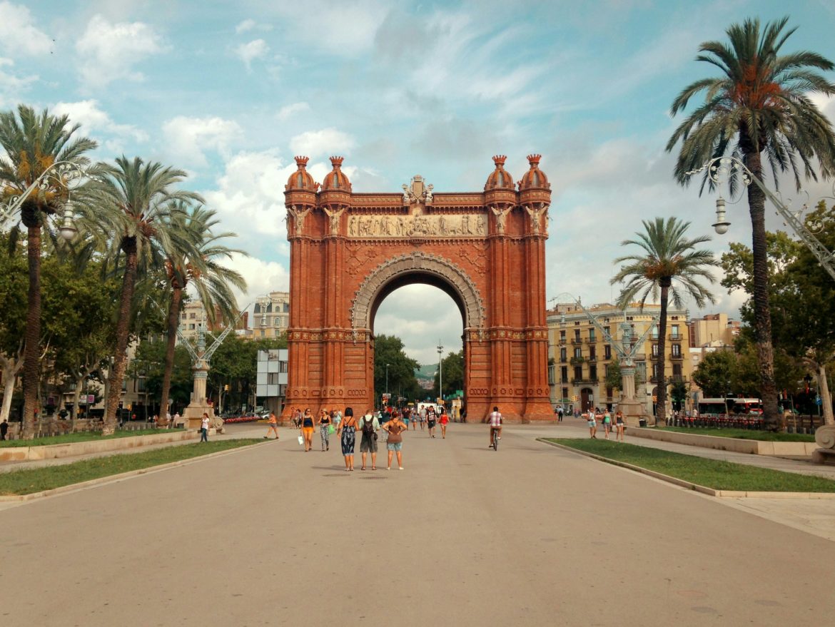 mattia-bericchia-mnuIw2iTb7w-unsplash arc de triomf